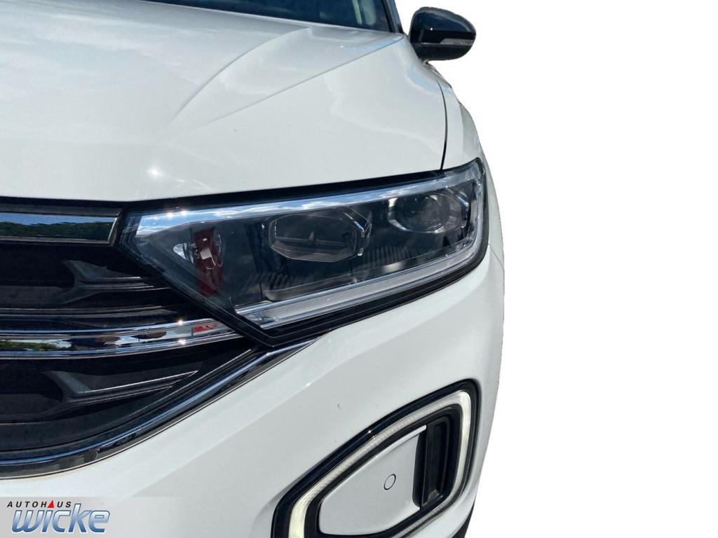 Volkswagen T-Roc 2022 г. Белый, пробег 28854 км