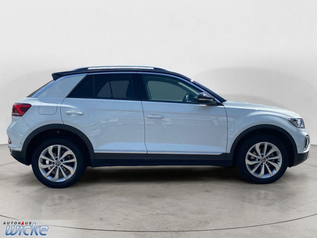 Volkswagen T-Roc 2022 г. Белый, пробег 28854 км