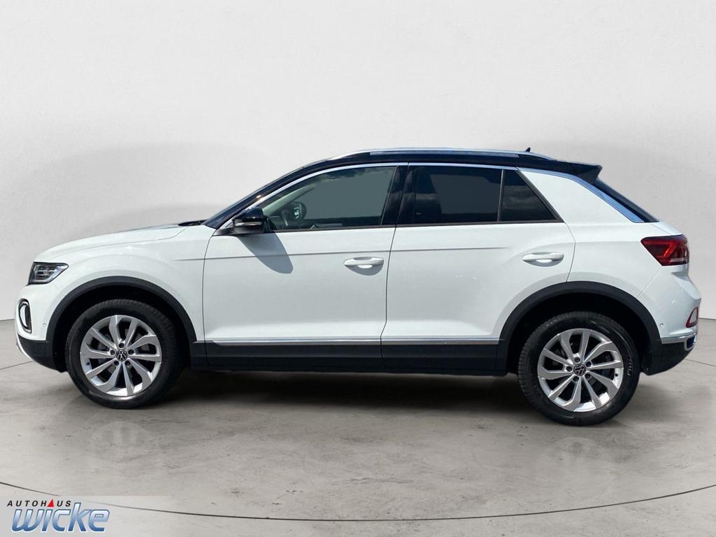 Volkswagen T-Roc 2022 г. Белый, пробег 28854 км