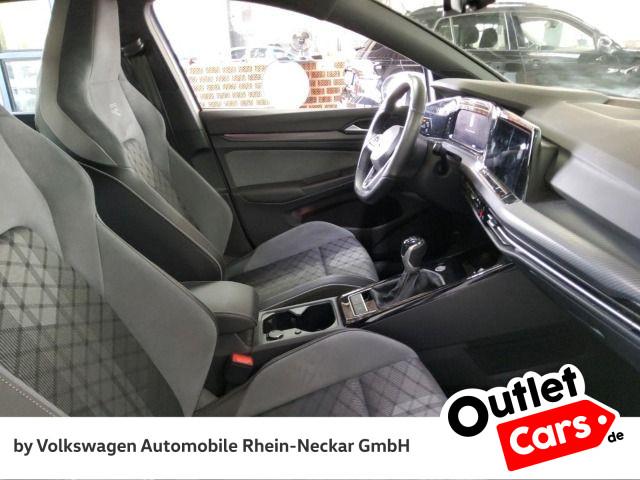 Volkswagen Golf 2022 г. Белый, пробег 49829 км