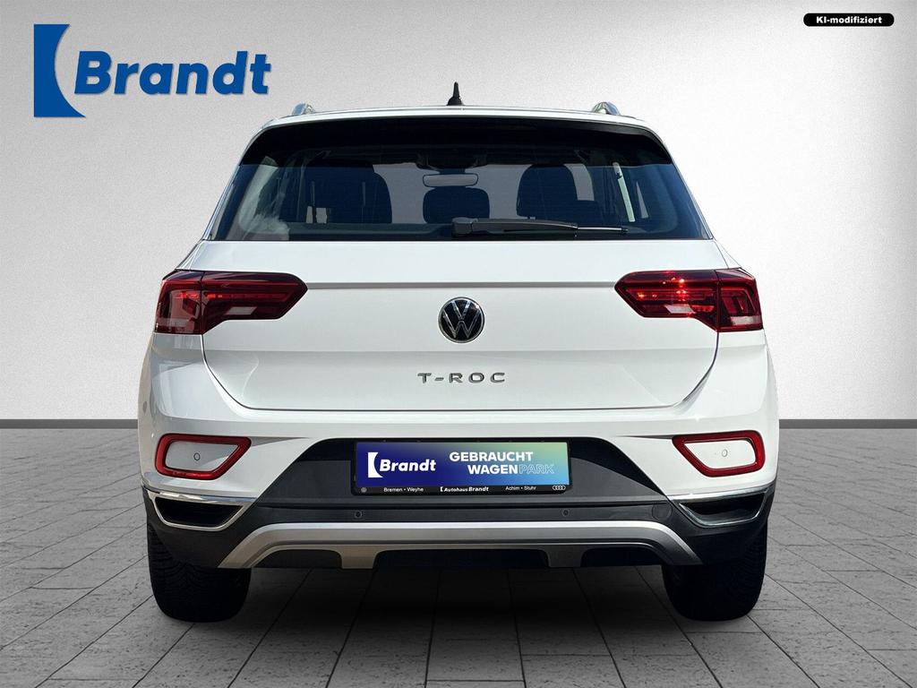 Volkswagen T-Roc 2022 г. Белый, пробег 29300 км