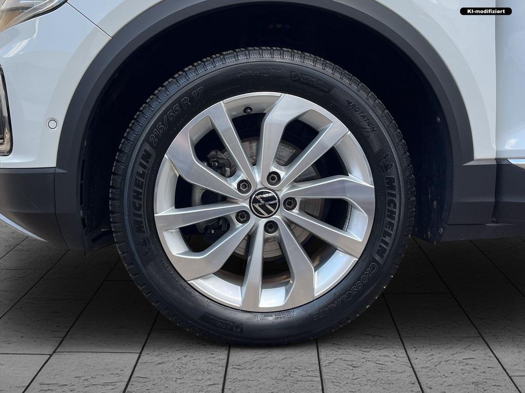 Volkswagen T-Roc 2022 г. Белый, пробег 29300 км