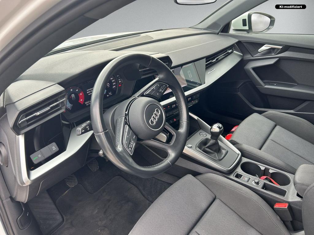 Audi A3 2021 г. Белый, пробег 56340 км