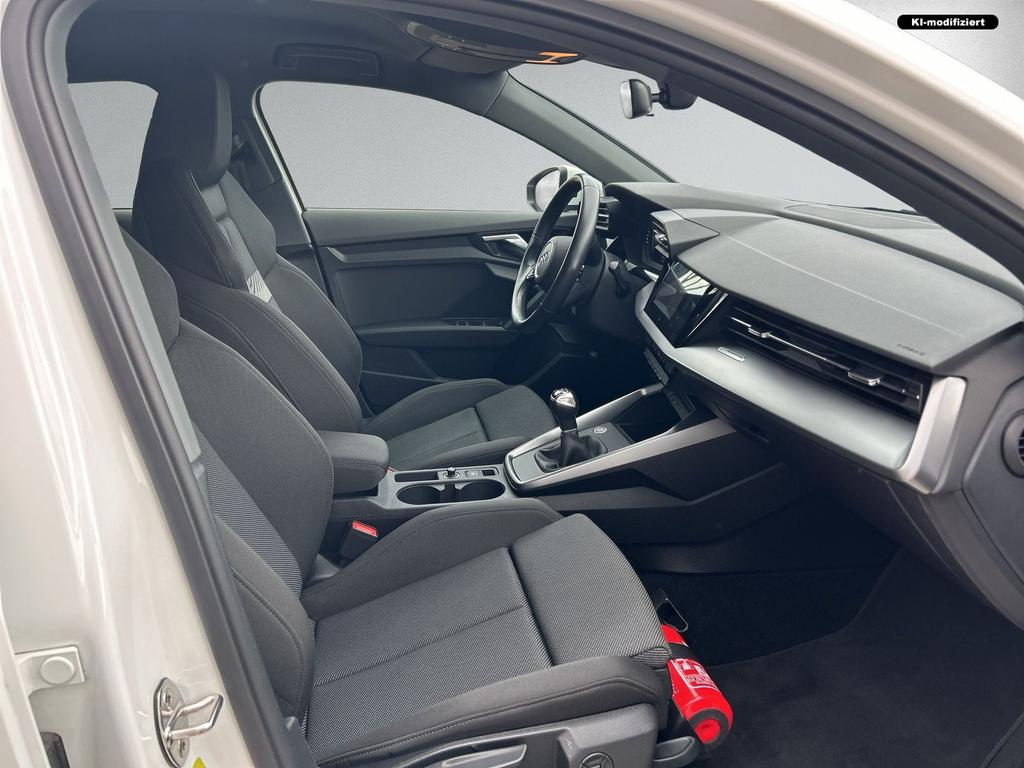 Audi A3 2021 г. Белый, пробег 56340 км