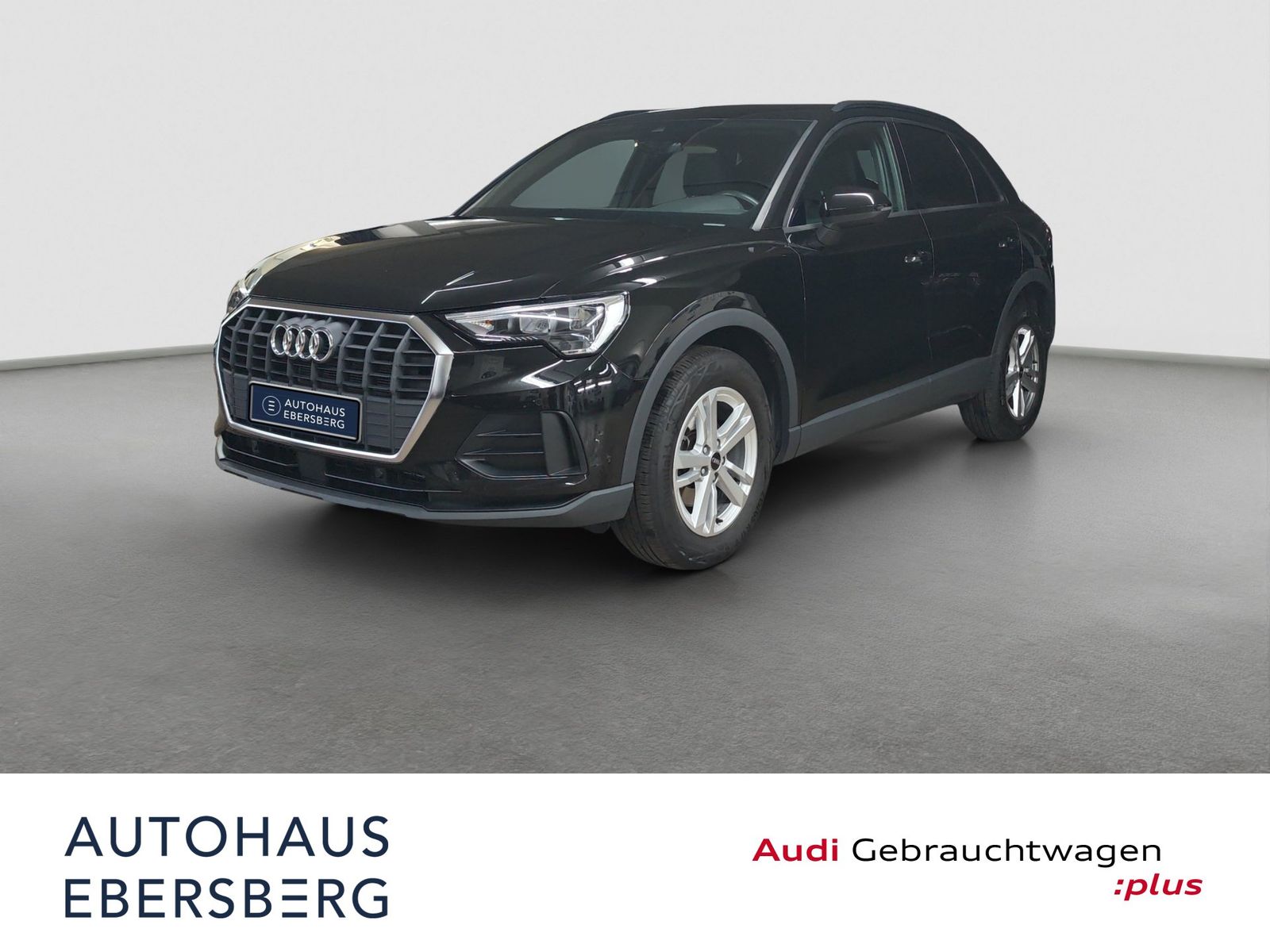 Audi Q3 2023 г. Чёрный, пробег 38200 км