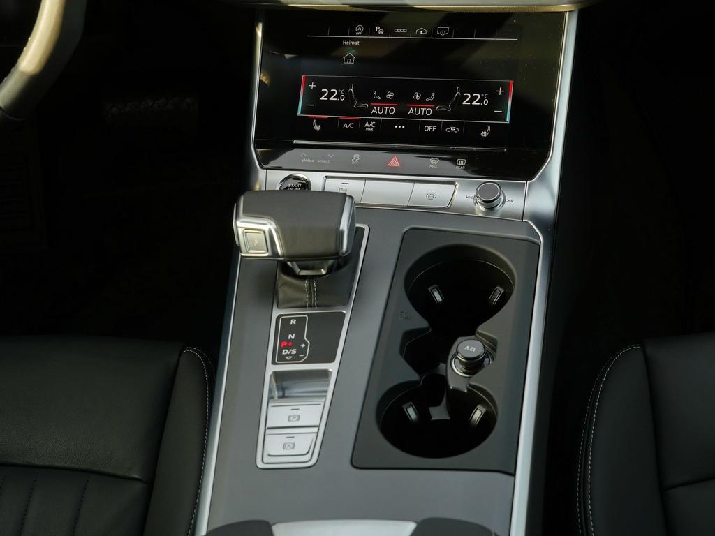Audi A6 2025 г. Синий, пробег 10566 км