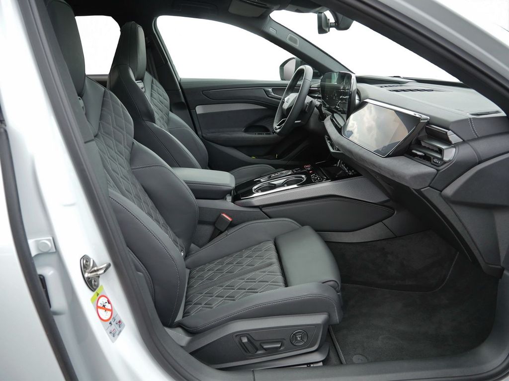 Audi A6 2025 г. Белый, пробег 10487 км