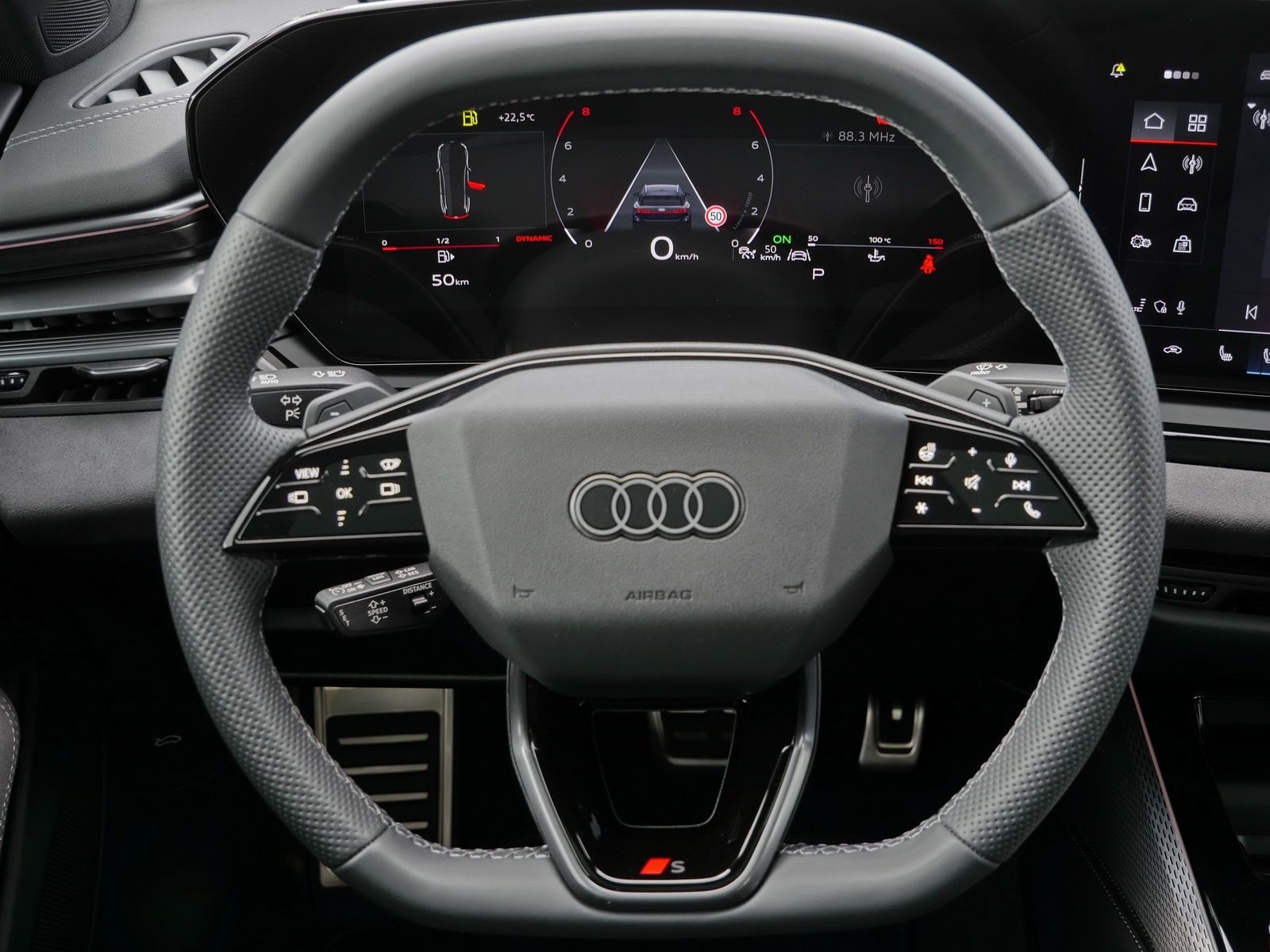 Audi A6 2025 г. Белый, пробег 10487 км