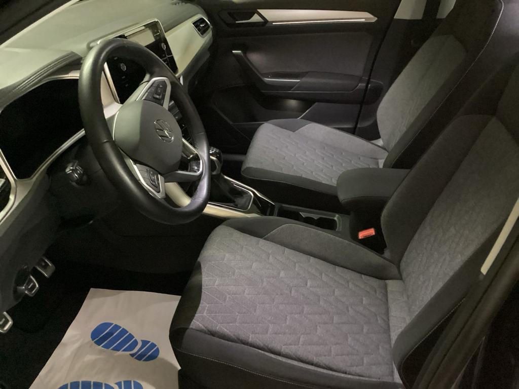 Volkswagen T-Roc 2024 г. Чёрный, пробег 22600 км