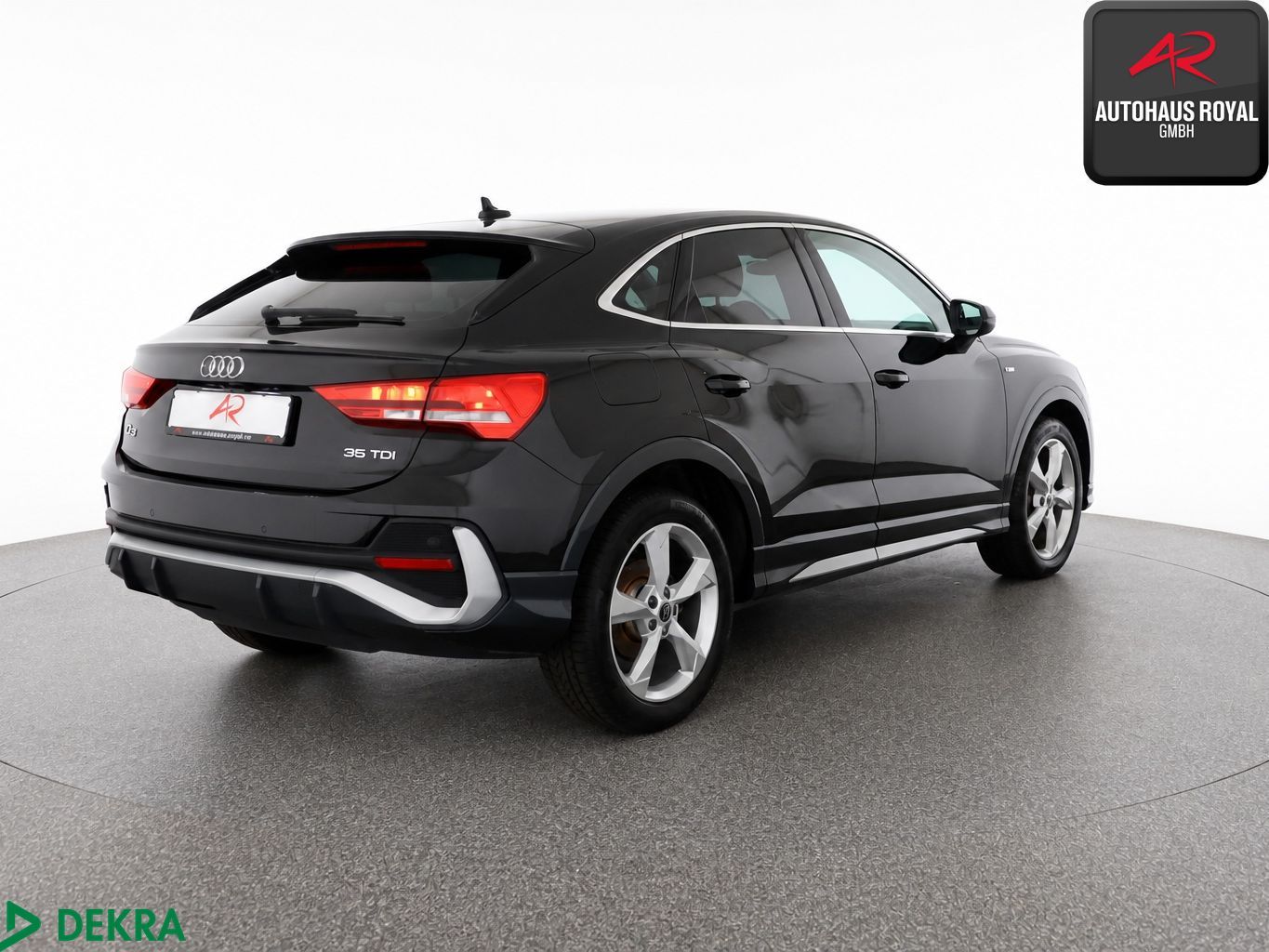 Audi Q3 2023 г. Чёрный, пробег 41677 км