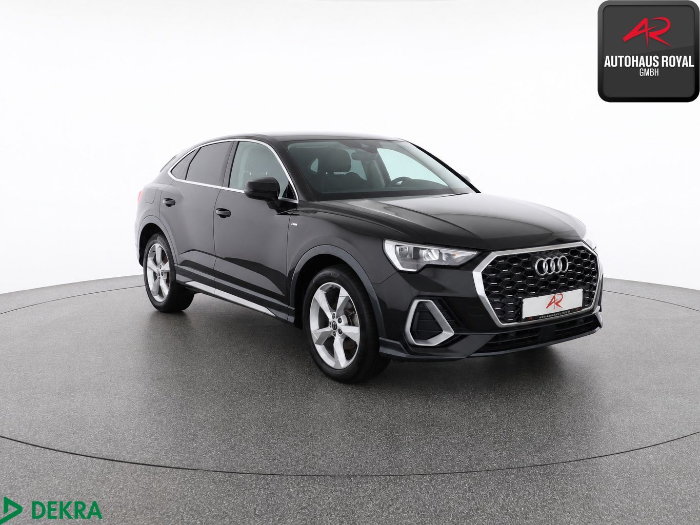 Audi Q3 2023 г. Чёрный, пробег 41677 км