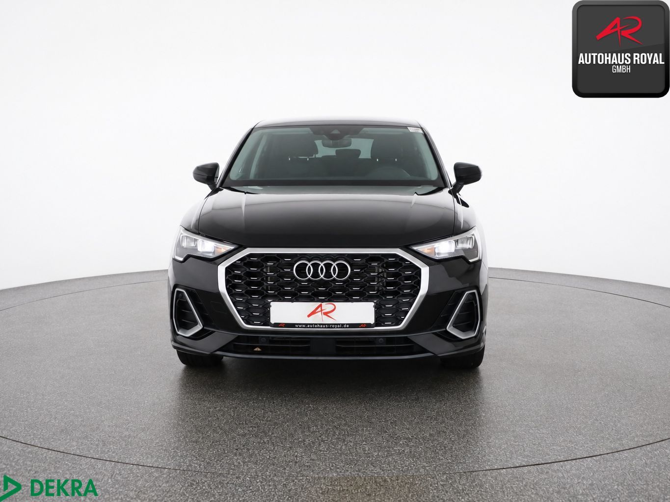 Audi Q3 2023 г. Чёрный, пробег 41677 км