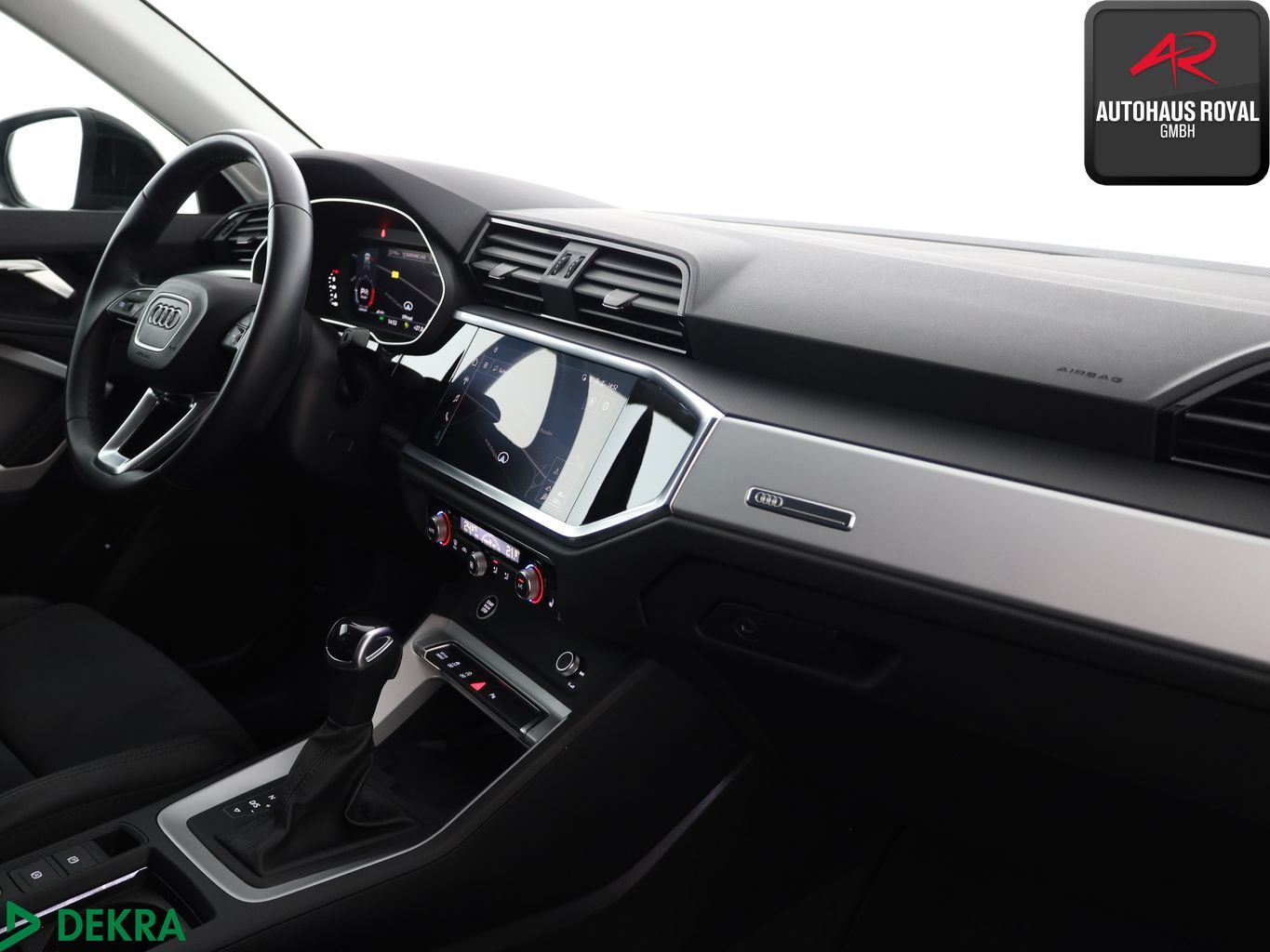 Audi Q3 2023 г. Чёрный, пробег 41677 км