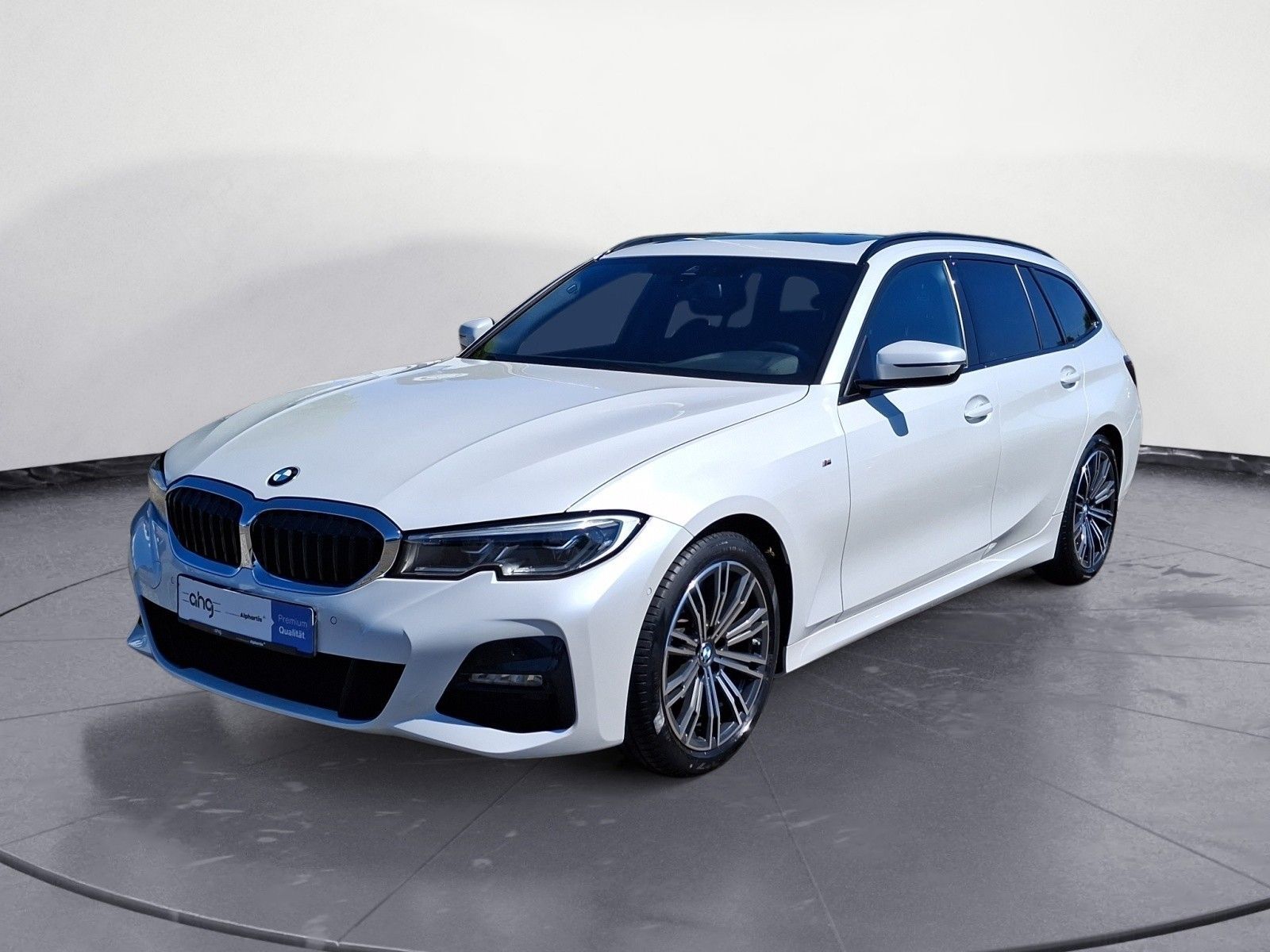 BMW 318 2022 г. Белый, пробег 59914 км