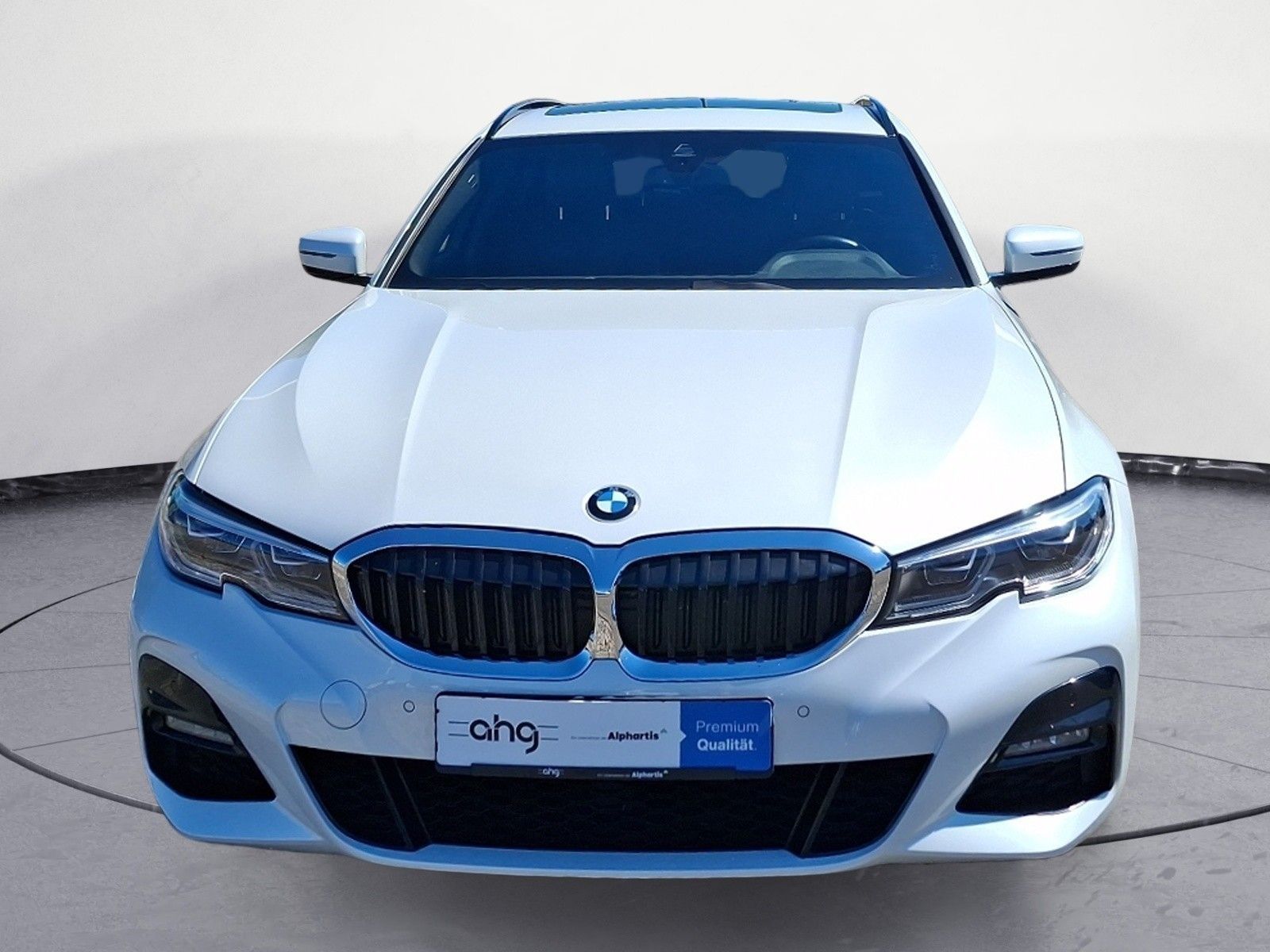 BMW 318 2022 г. Белый, пробег 59914 км
