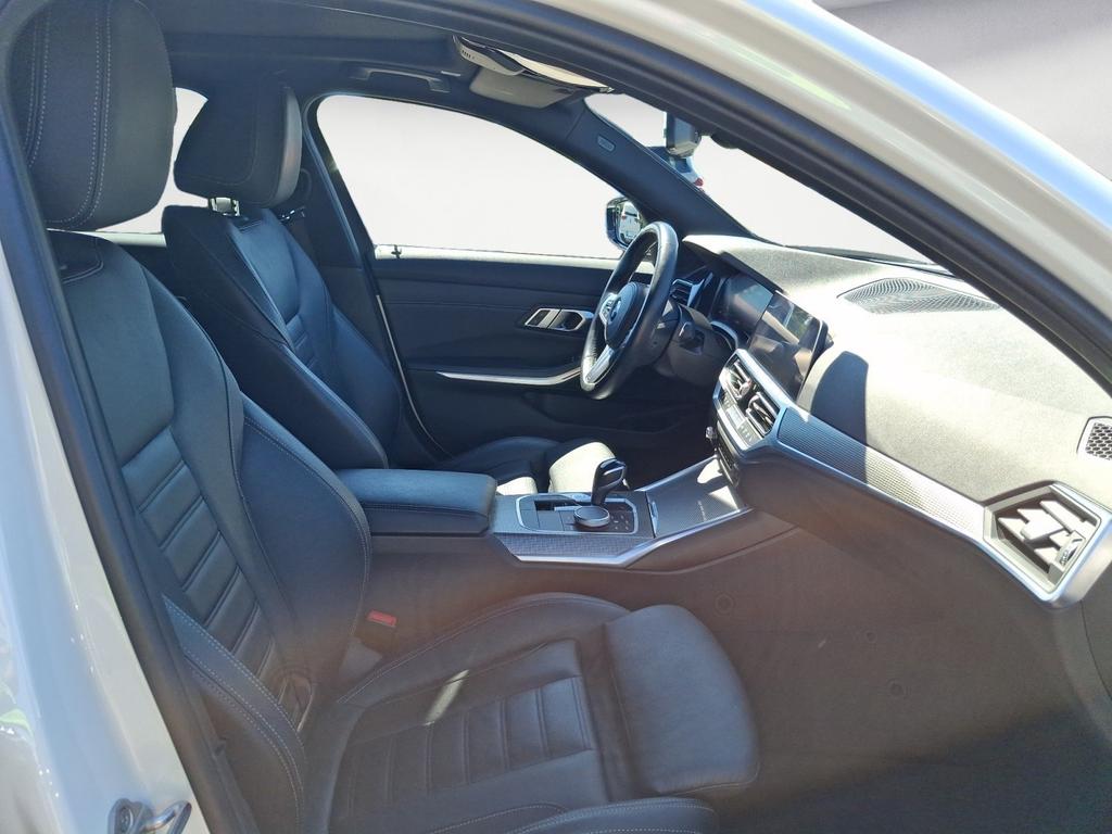 BMW 318 2022 г. Белый, пробег 59914 км