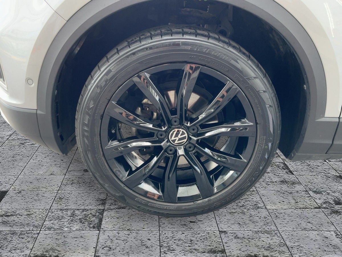 Volkswagen T-Roc 2022 г. Серебристый, пробег 24959 км