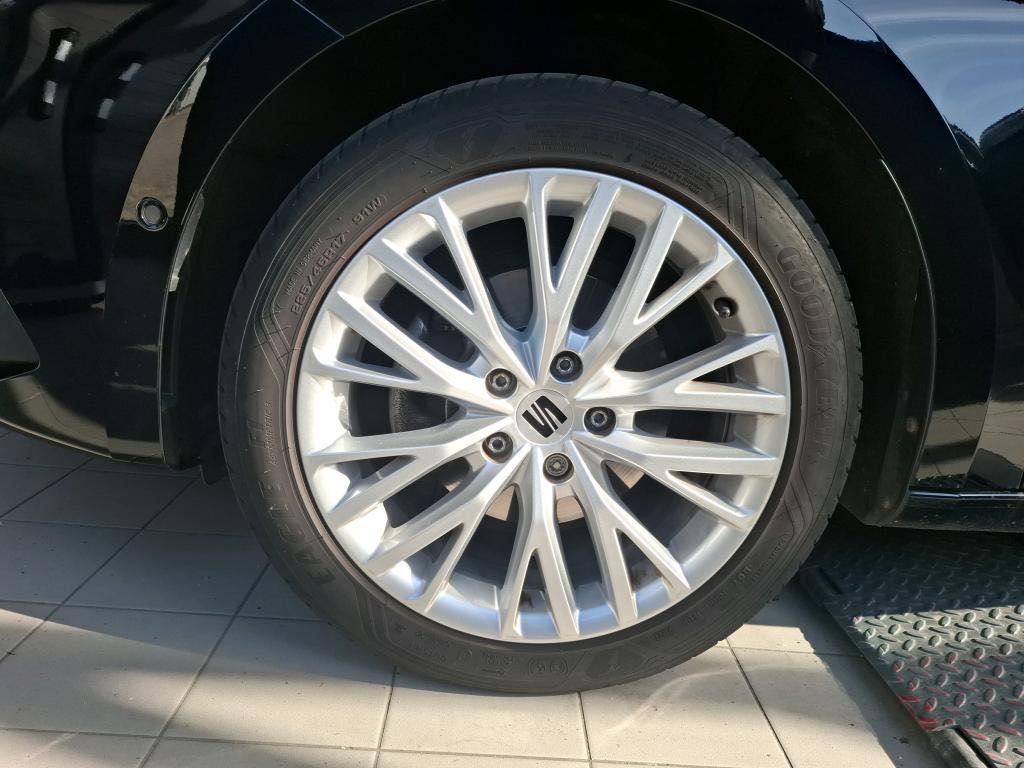 SEAT Leon 2022 г. Чёрный, пробег 47176 км