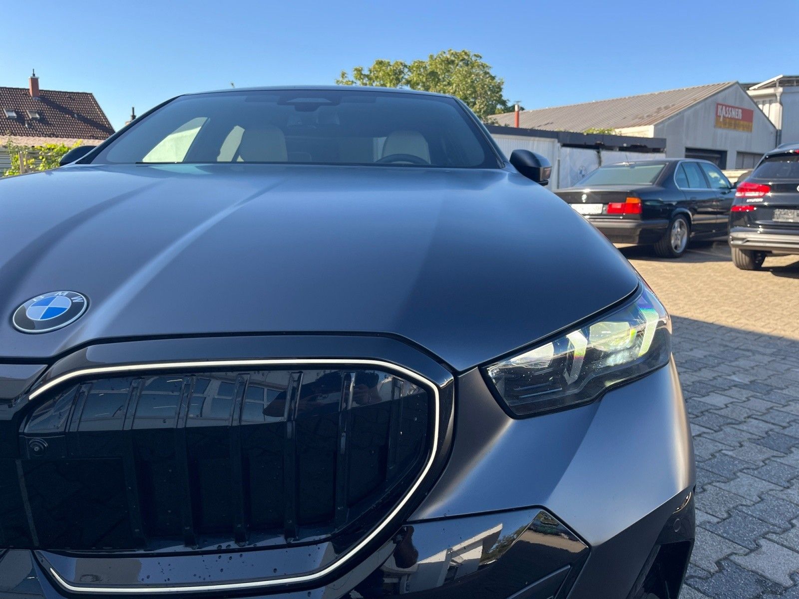 BMW 520 2025 г. Серый, пробег 24956 км