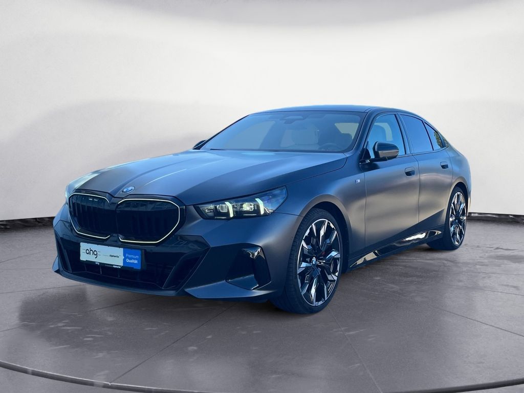 BMW 520 2025 г. Серый, пробег 24956 км