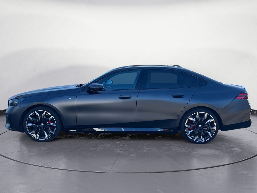 BMW 520 2025 г. Серый, пробег 24956 км