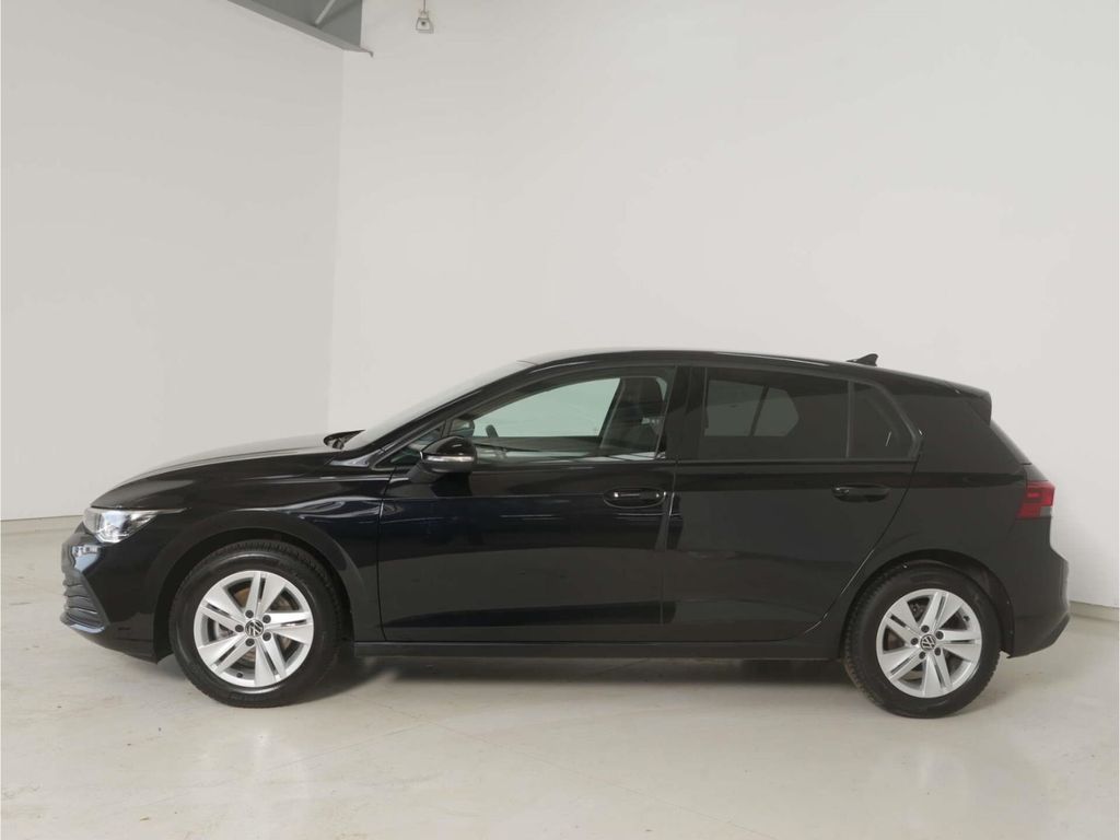 Volkswagen Golf 2024 г. Чёрный, пробег 27555 км