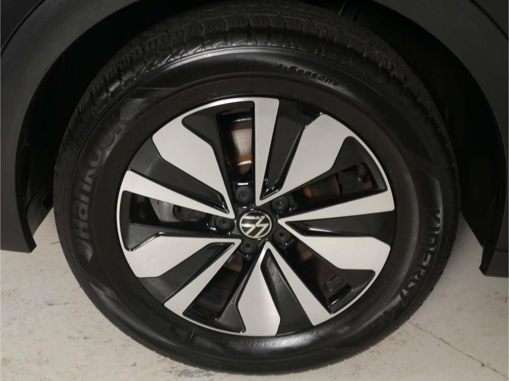 Volkswagen T-Cross 2025 г. Чёрный, пробег 27171 км