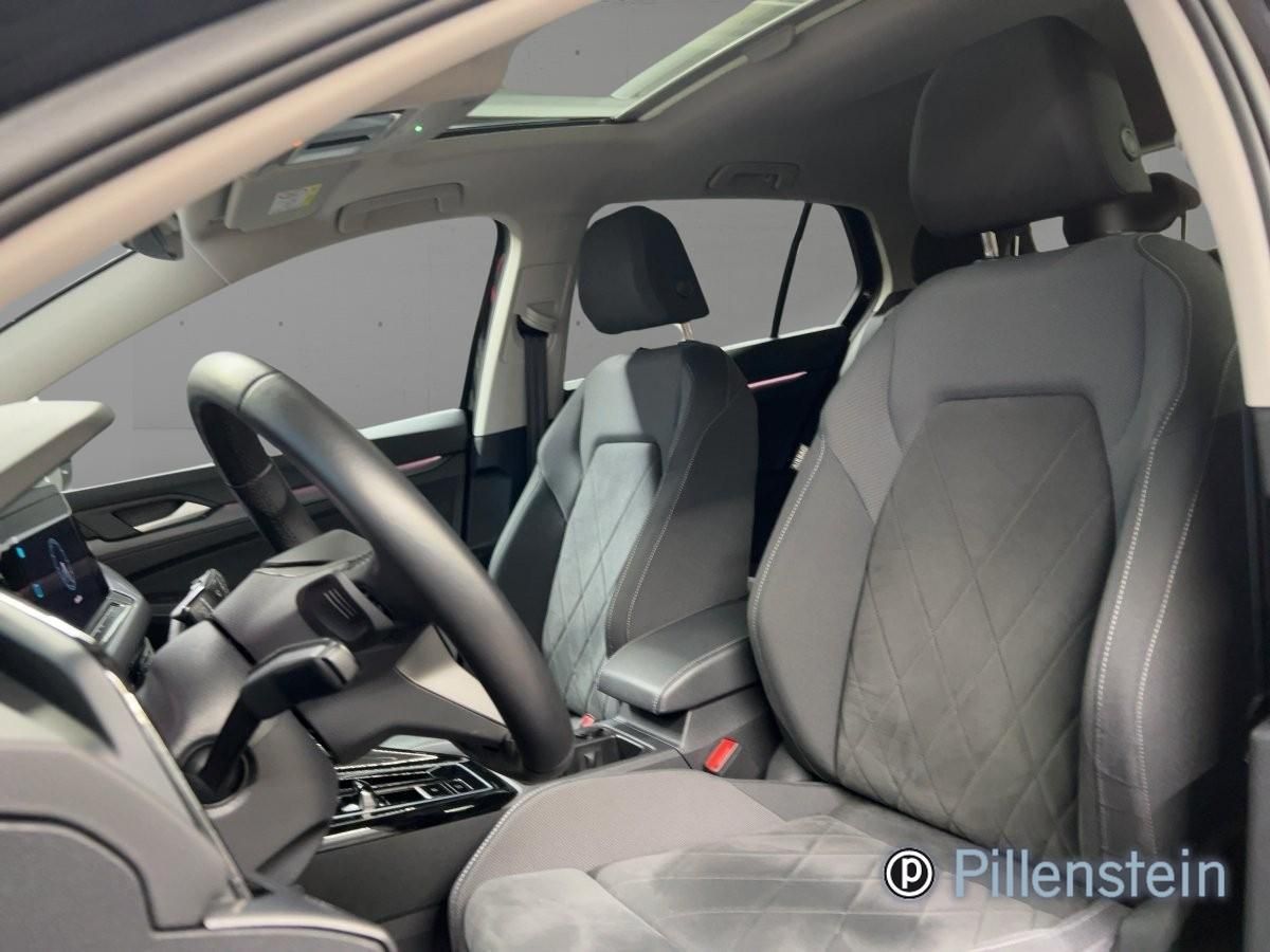 Volkswagen Golf 2024 г. Чёрный, пробег 59950 км