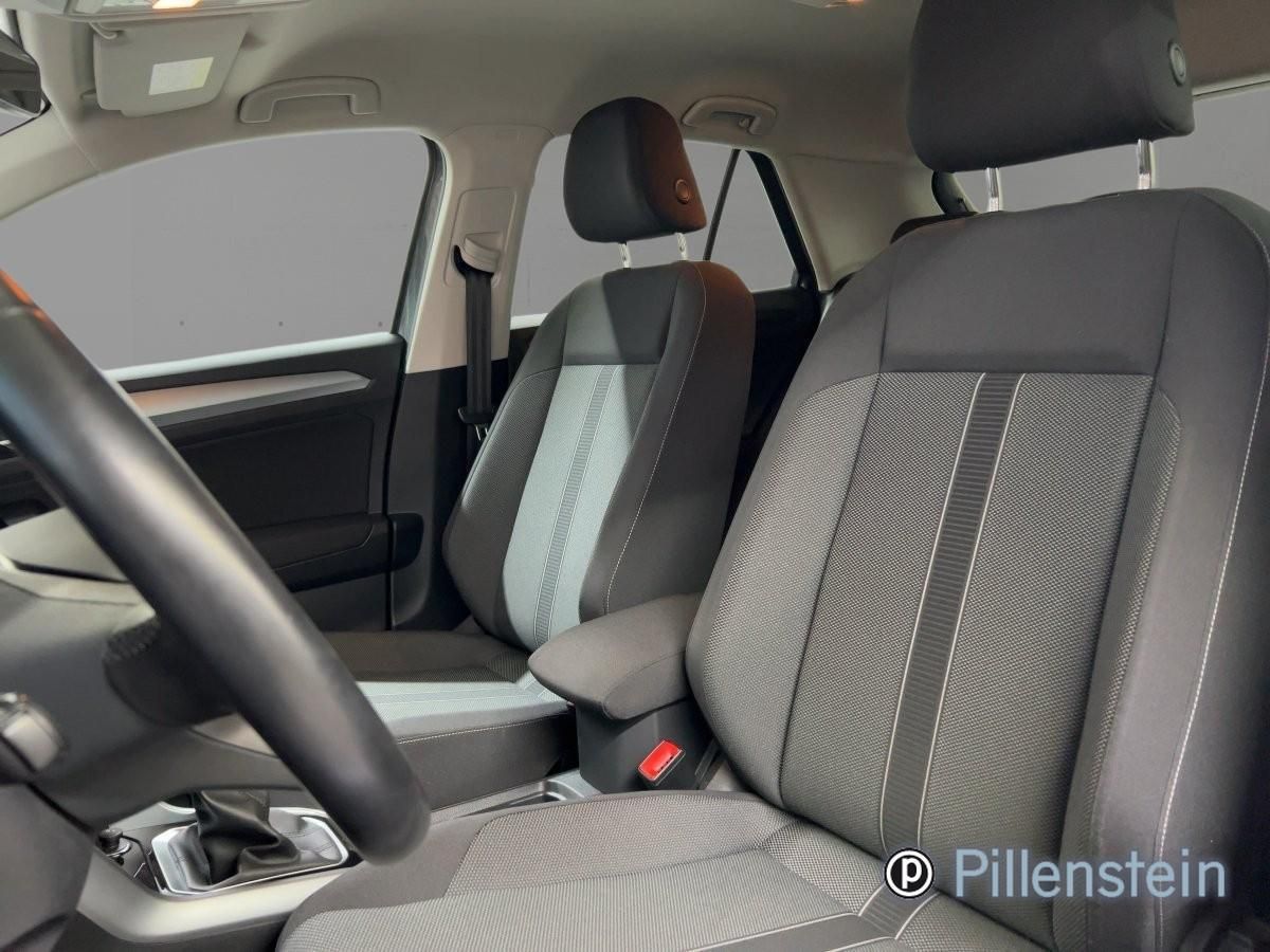 Volkswagen T-Roc 2022 г. Серый, пробег 40900 км