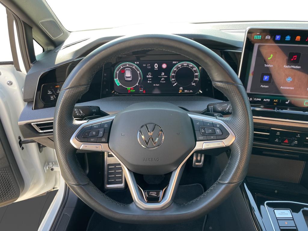Volkswagen Golf 2025 г. Белый, пробег 46180 км