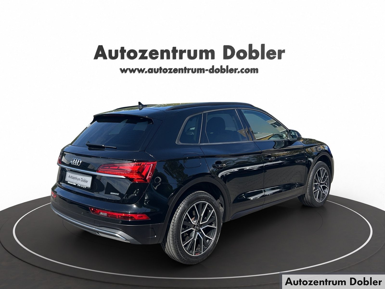 Audi Q5 2023 г. Чёрный, пробег 36300 км