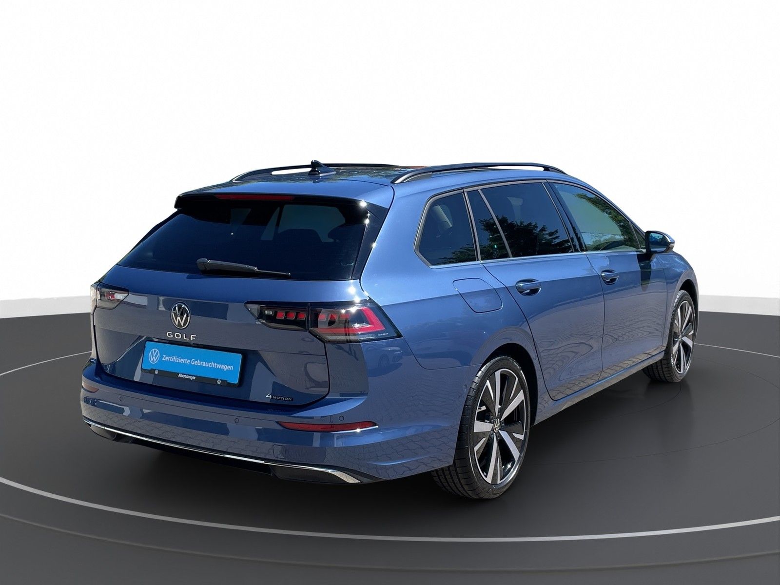 Volkswagen Golf 2025 г. Синий, пробег 32871 км