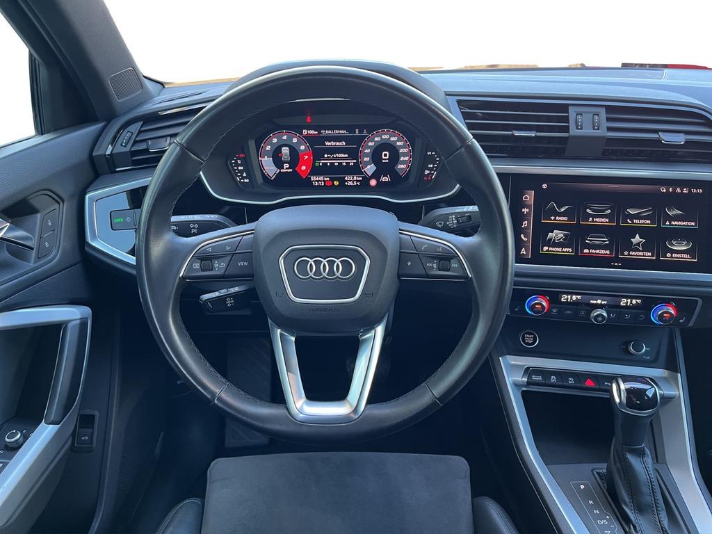 Audi Q3 2022 г. Чёрный, пробег 55436 км