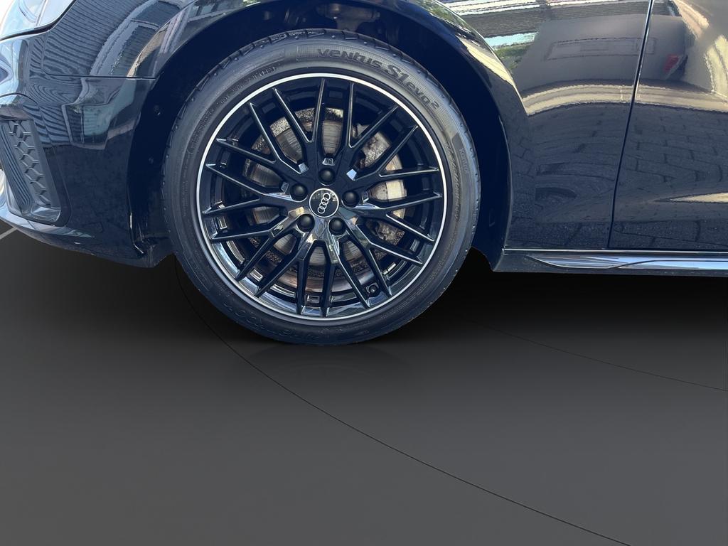 Audi A4 2023 г. Чёрный, пробег 58298 км