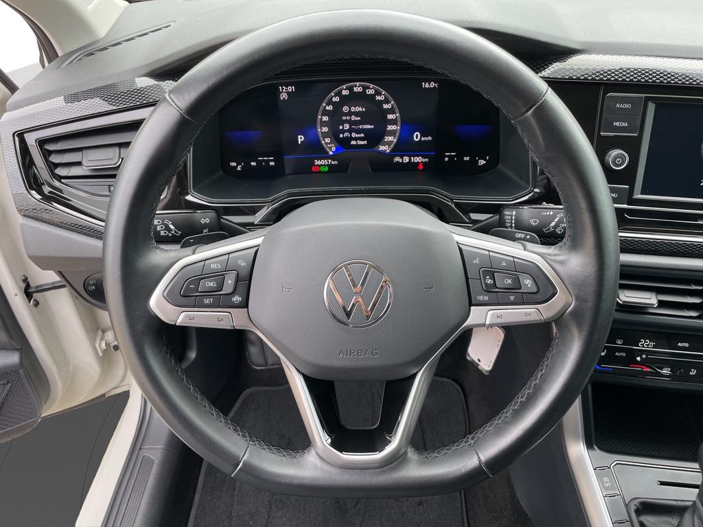 Volkswagen Polo 2022 г. Серый, пробег 36048 км