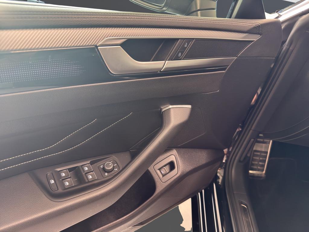 Volkswagen Arteon 2022 г. Чёрный, пробег 47406 км