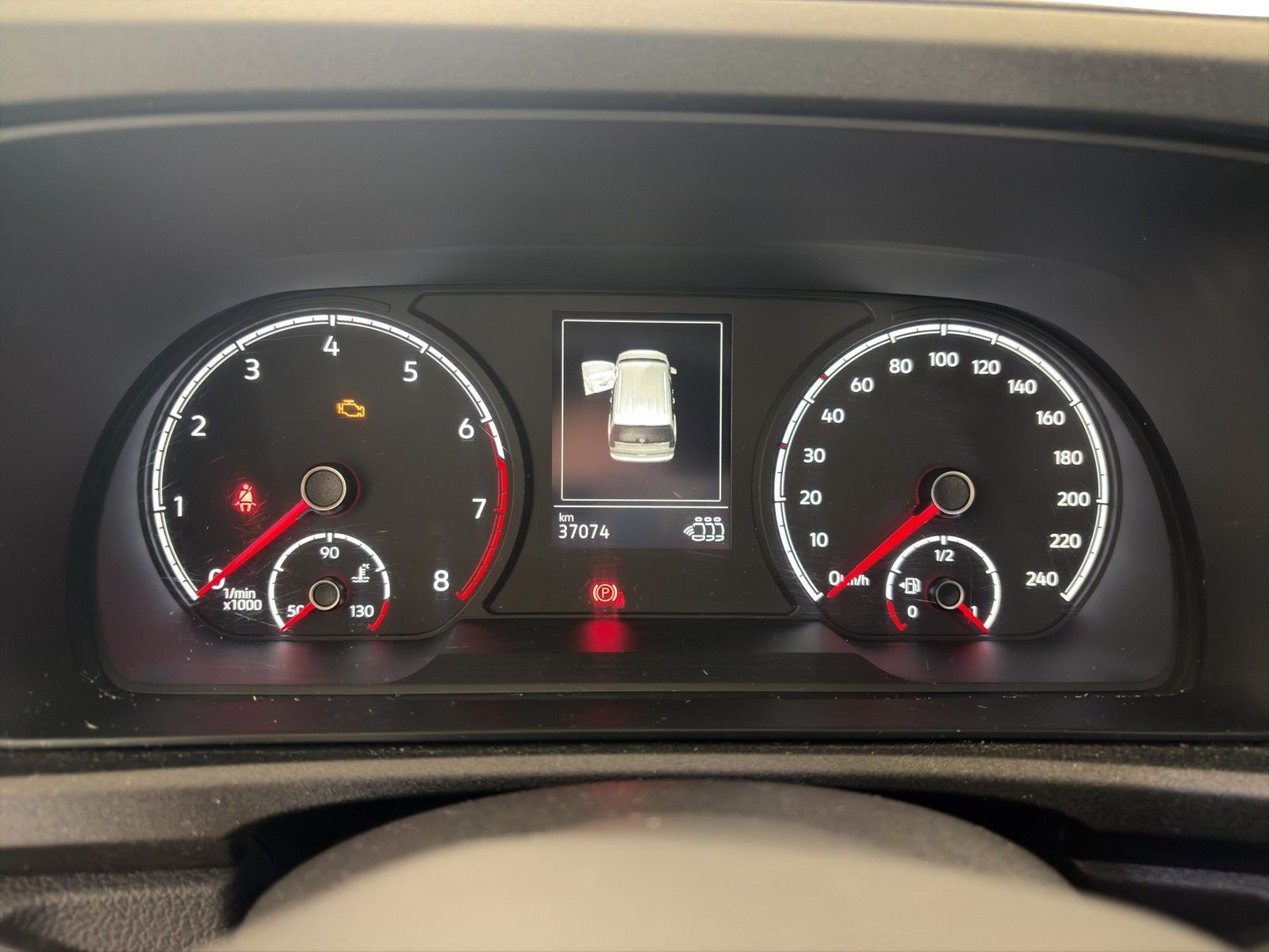 Volkswagen Caddy 2021 г. Оранжевый, пробег 37067 км