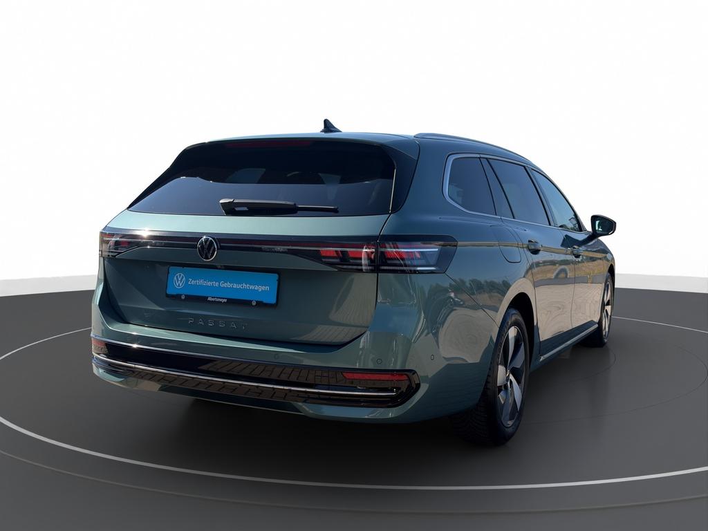 Volkswagen PASSAT VARIANT 2024 г. Зелёный, пробег 59495 км