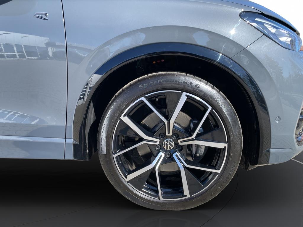 Volkswagen Tiguan 2025 г. Серый, пробег 21134 км