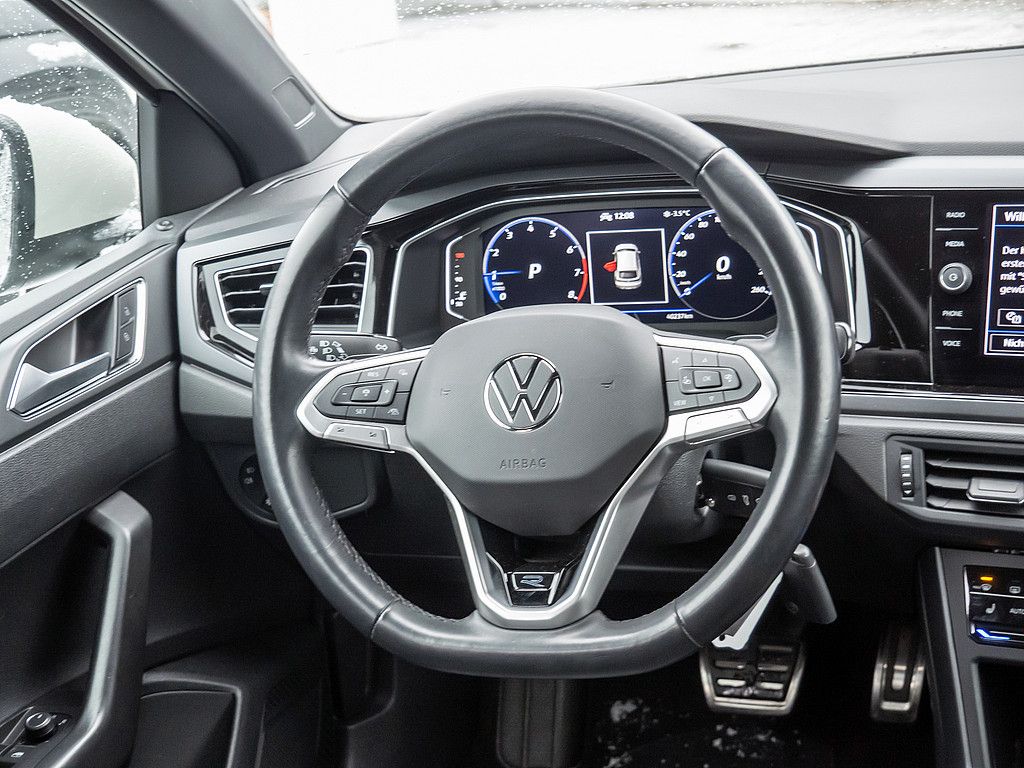 Volkswagen Taigo 2022 г. Серый, пробег 40442 км
