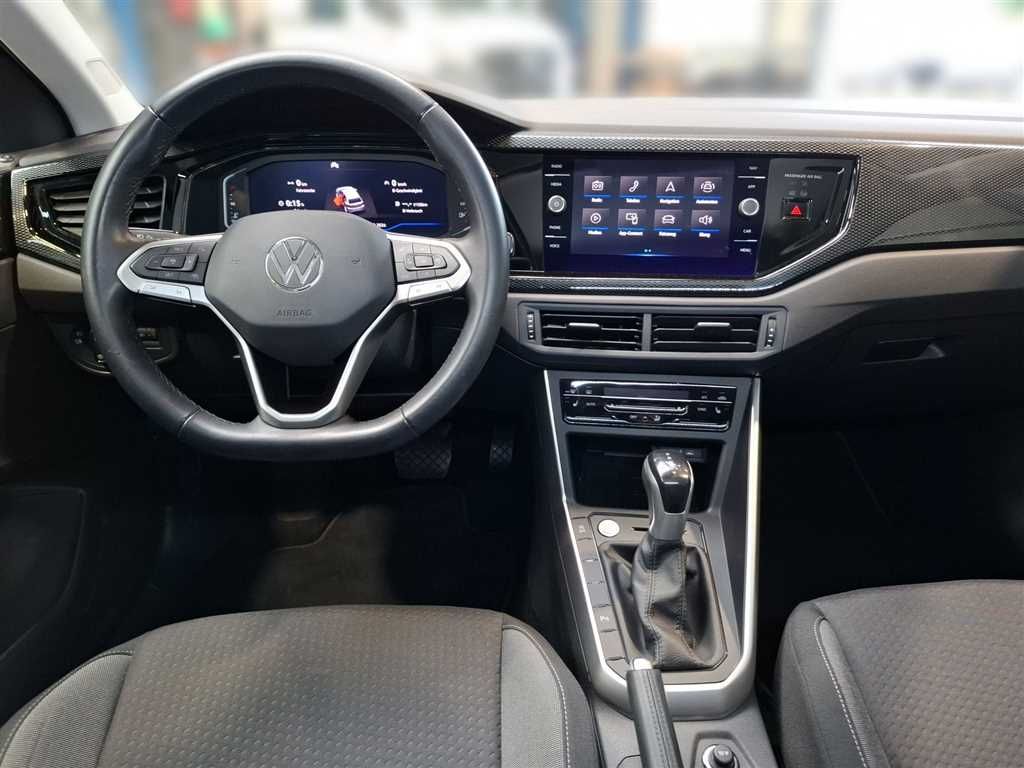 Volkswagen Polo 2024 г. Синий, пробег 14015 км