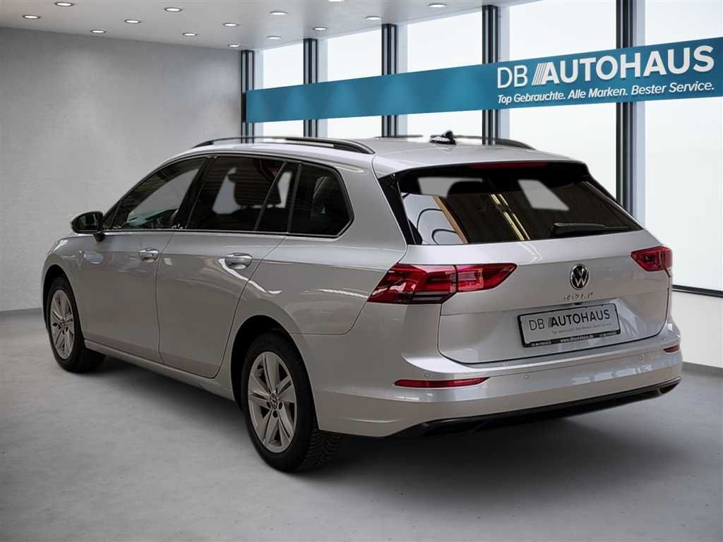 Volkswagen Golf 2024 г. Серебристый, пробег 34194 км