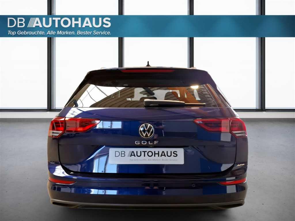 Volkswagen Golf 2024 г. Синий, пробег 26350 км