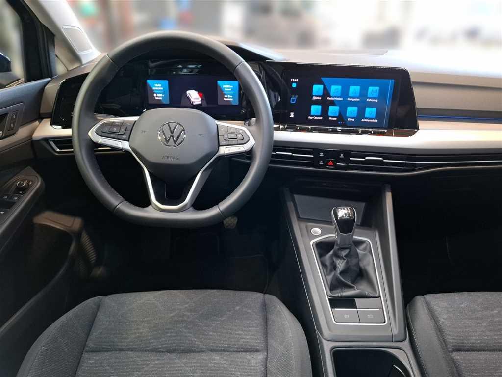 Volkswagen Golf 2024 г. Синий, пробег 26350 км