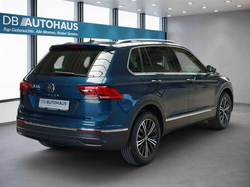 Volkswagen Tiguan 2024 г. Синий, пробег 53227 км