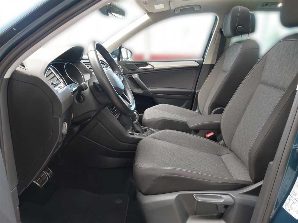 Volkswagen Tiguan 2024 г. Синий, пробег 53227 км