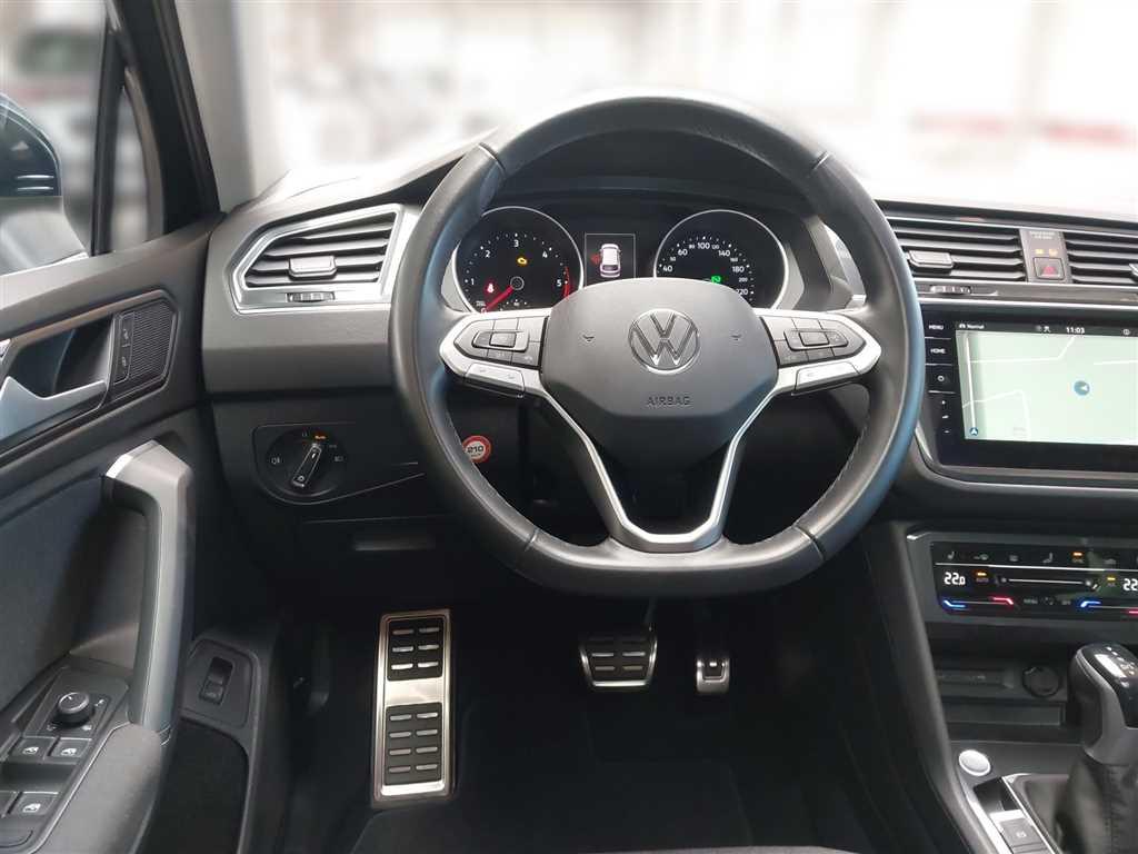Volkswagen Tiguan 2024 г. Синий, пробег 53227 км