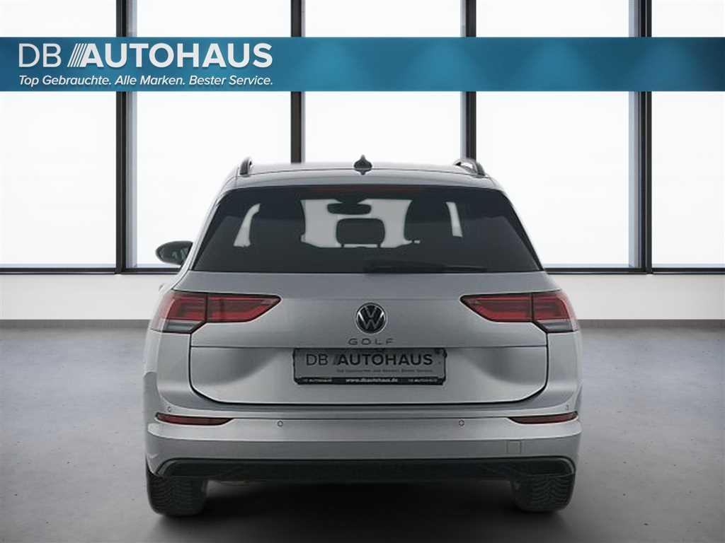 Volkswagen Golf 2024 г. Серебристый, пробег 26604 км
