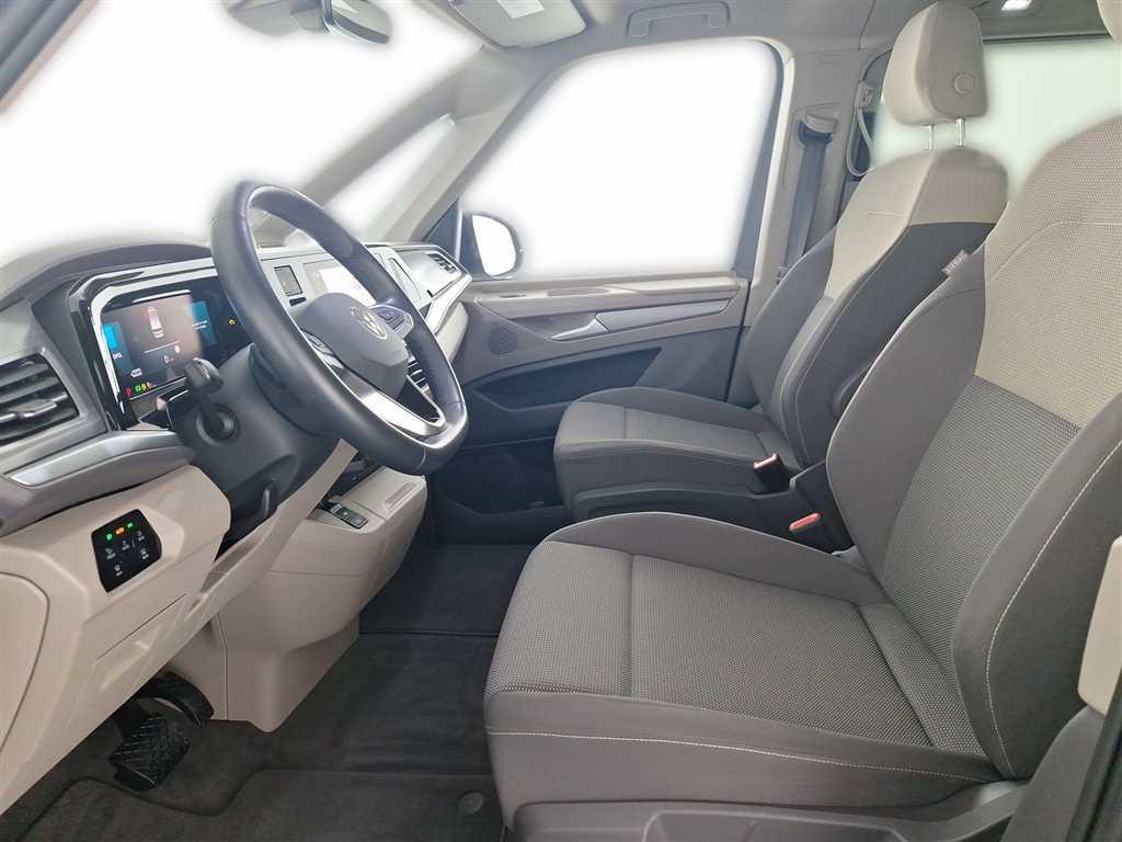 Volkswagen T7 MULTIVAN 2023 г. Серый, пробег 53763 км