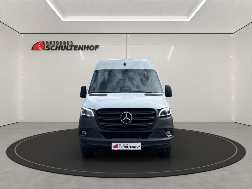 Mercedes-Benz SPRINTER 2024 г. Белый, пробег 34070 км